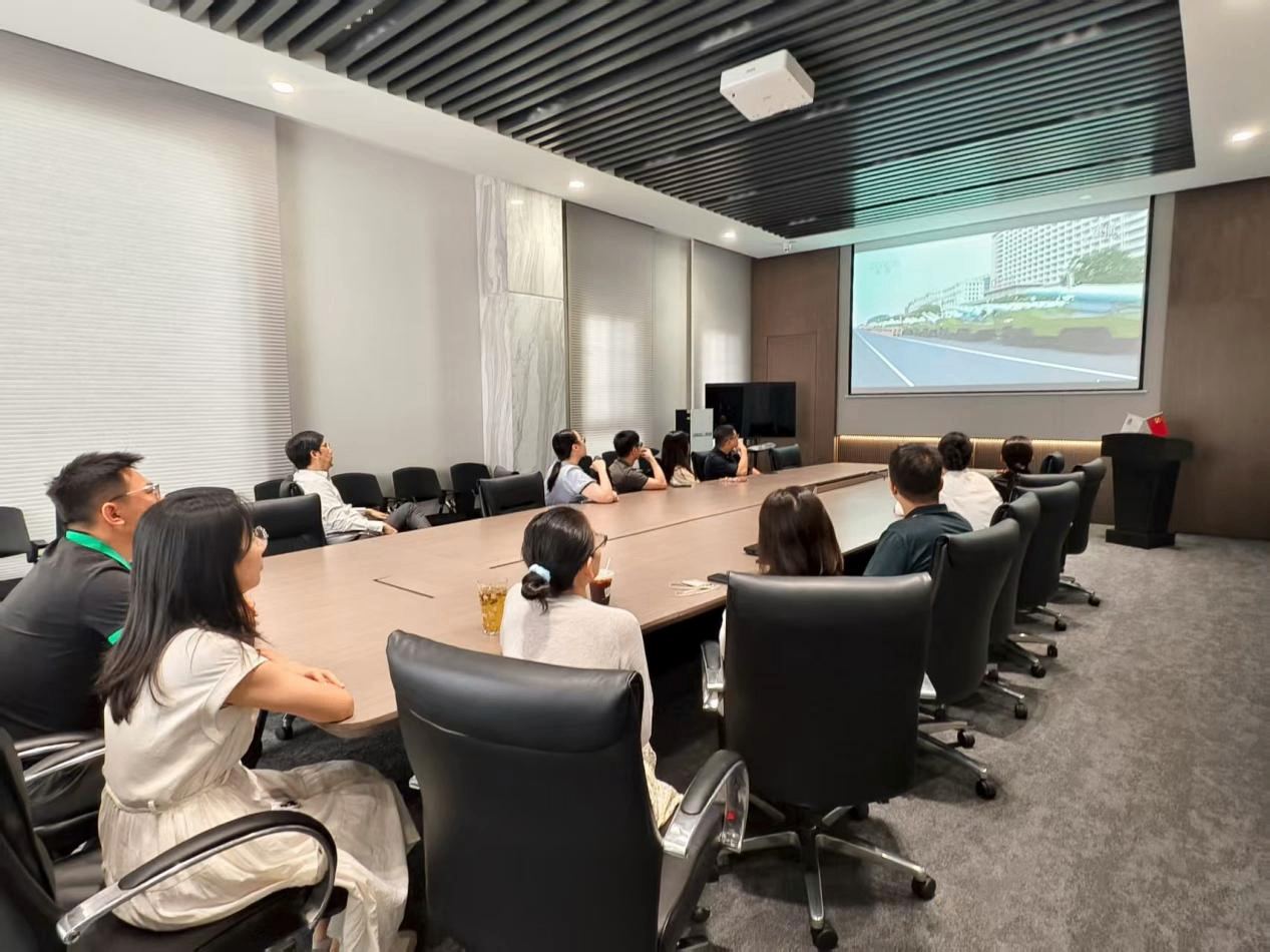 【财瑞】上海财瑞房地产土地估价有限公司党支部组织观看93阅兵暨专题党建活动