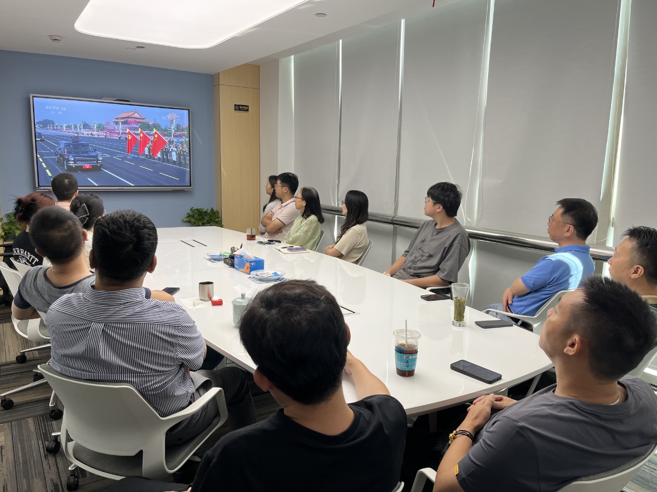 【百盛】共观阅兵盛典 汲取奋进力量